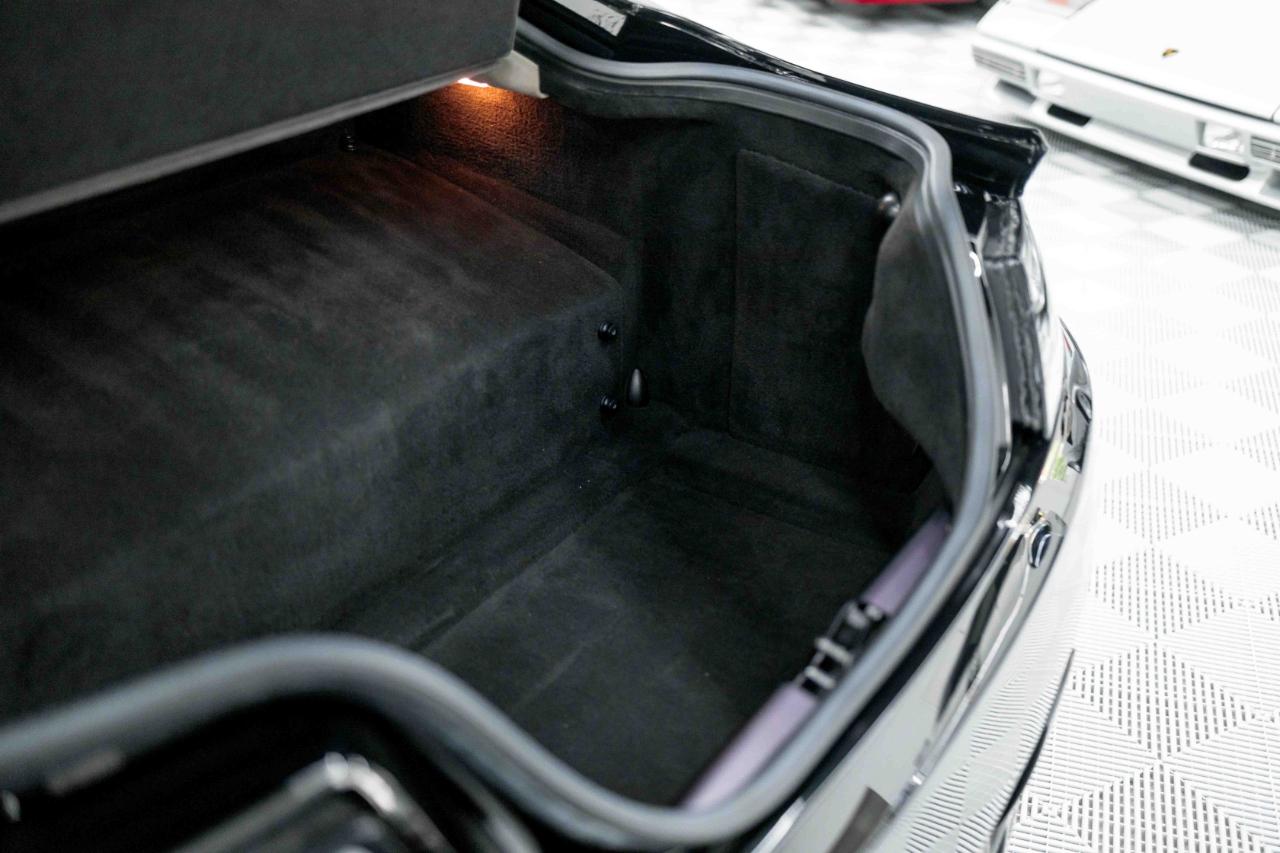 Aston Martin V8 Vantage 2dr Cpe Sportshift N420 2011