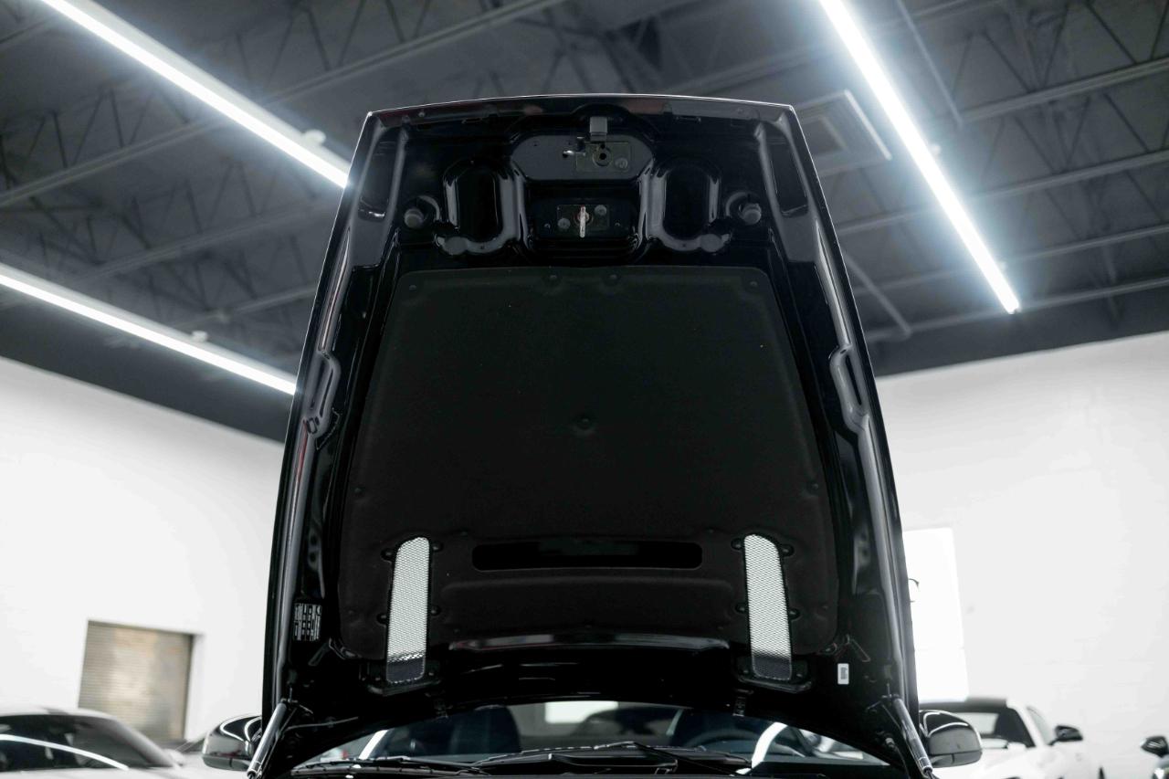 Aston Martin V8 Vantage 2dr Cpe Sportshift N420 2011