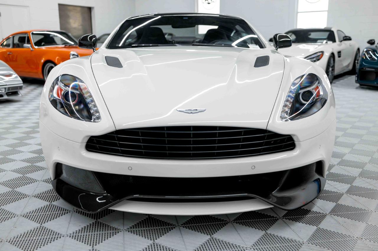 Aston Martin Vanquish Coupe 2016
