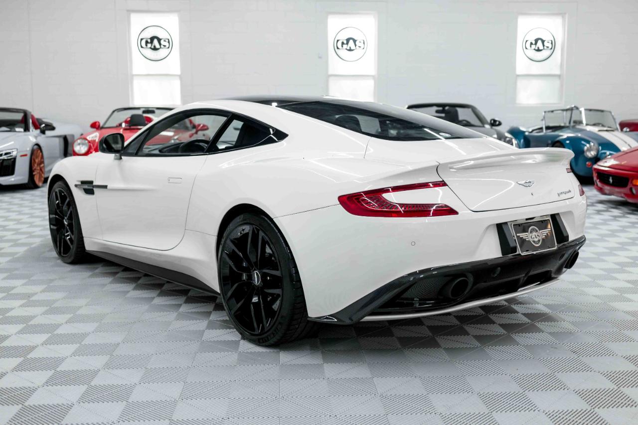 Aston Martin Vanquish Coupe 2016