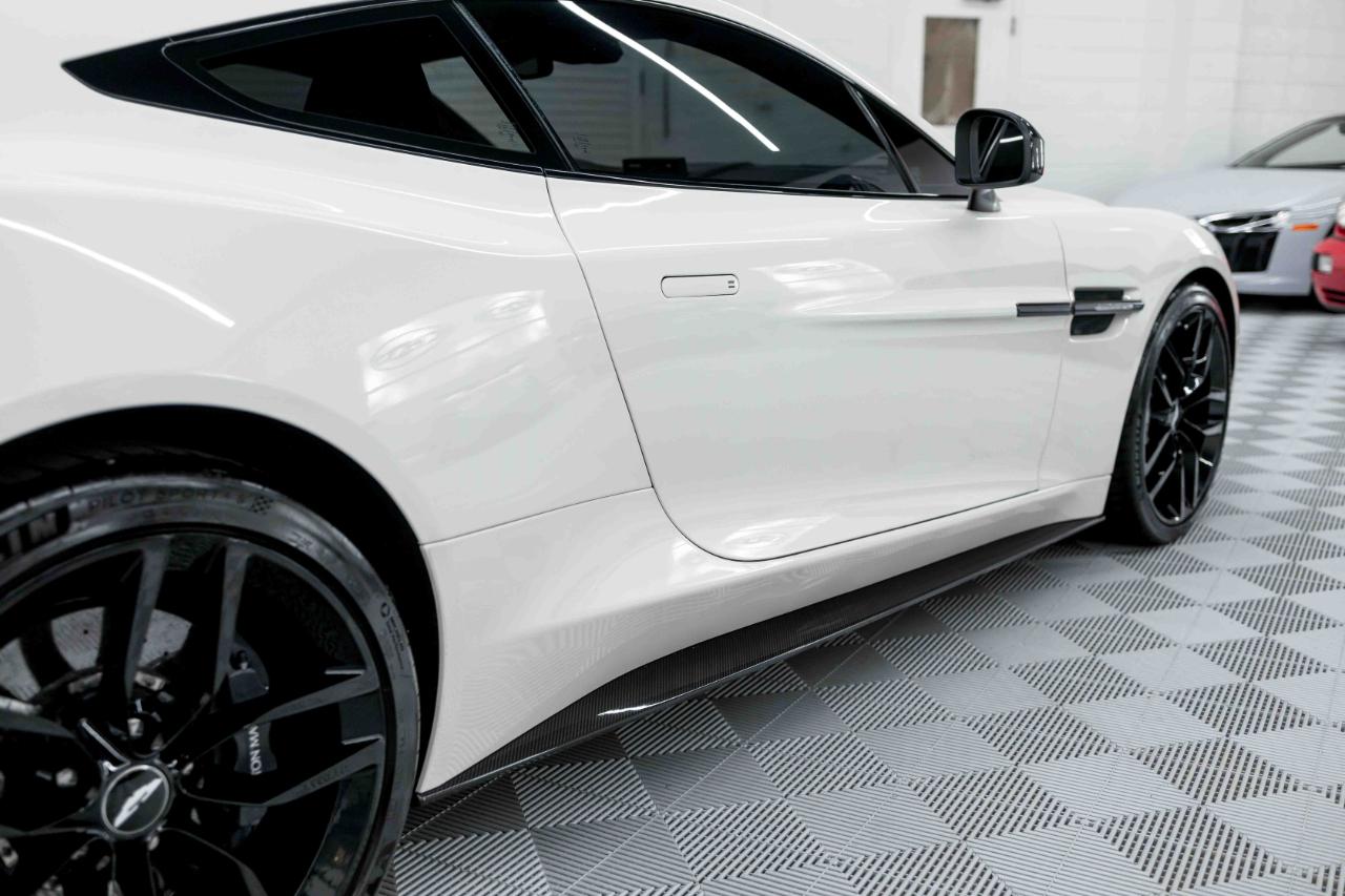 Aston Martin Vanquish Coupe 2016