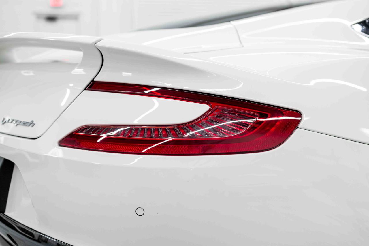 Aston Martin Vanquish Coupe 2016