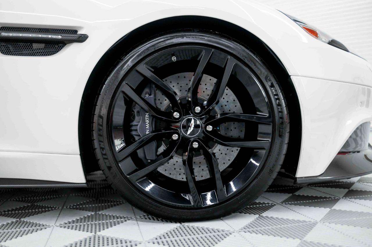 Aston Martin Vanquish Coupe 2016