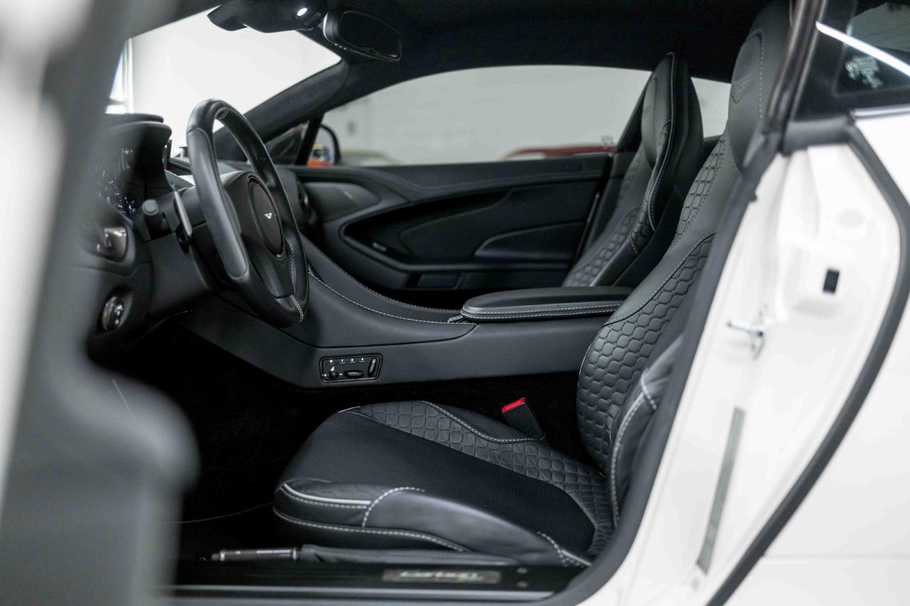 Aston Martin Vanquish Coupe 2016