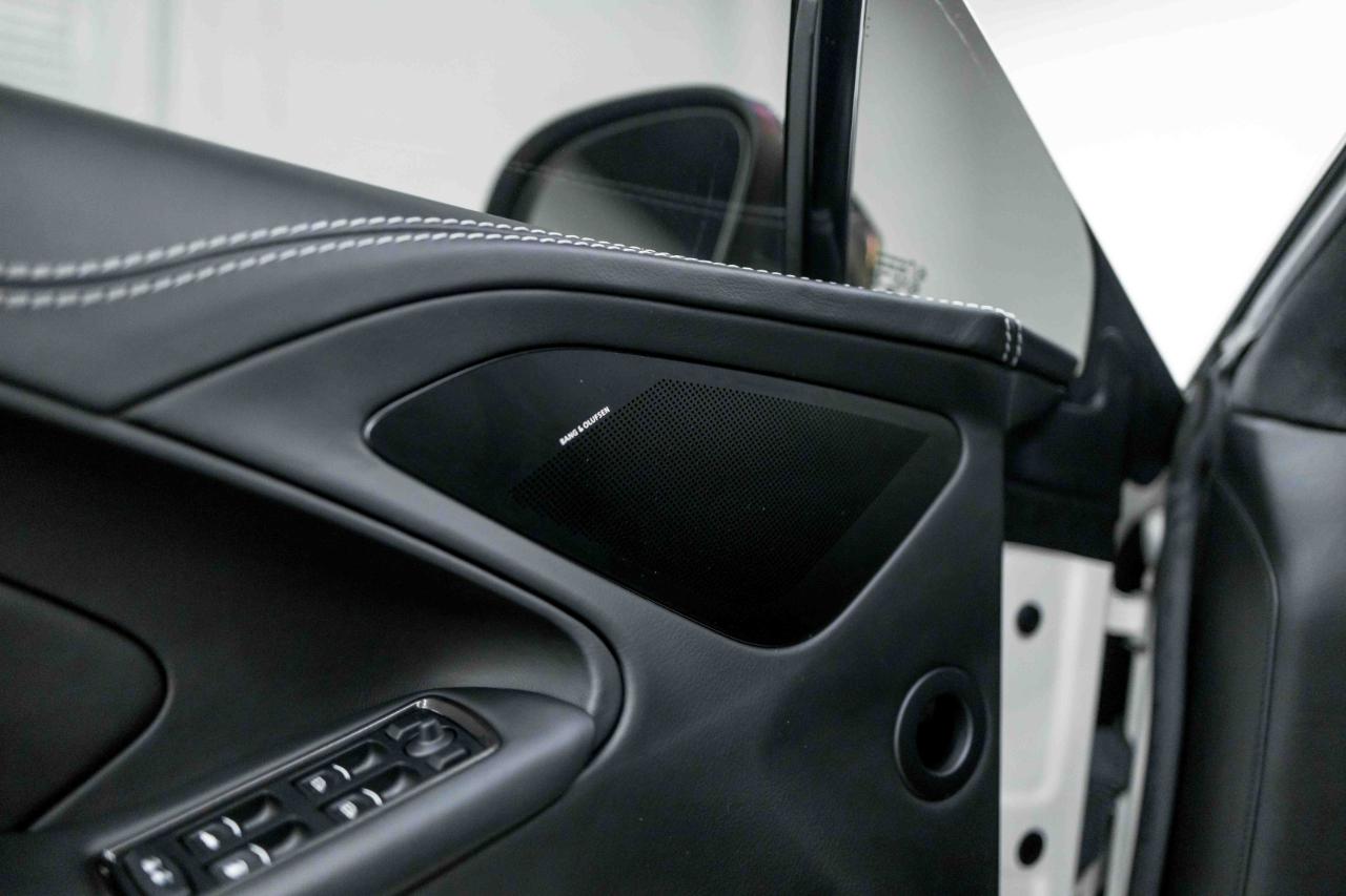 Aston Martin Vanquish Coupe 2016