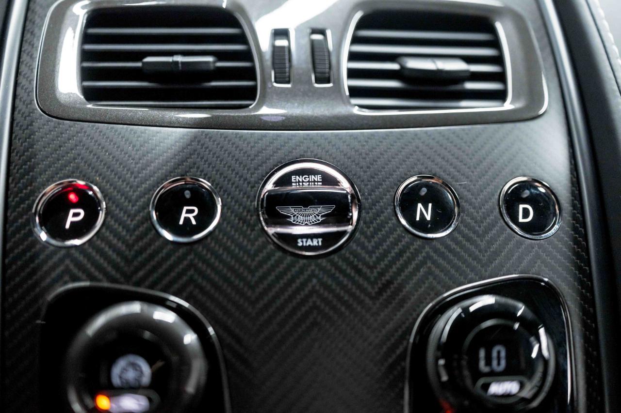 Aston Martin Vanquish Coupe 2016