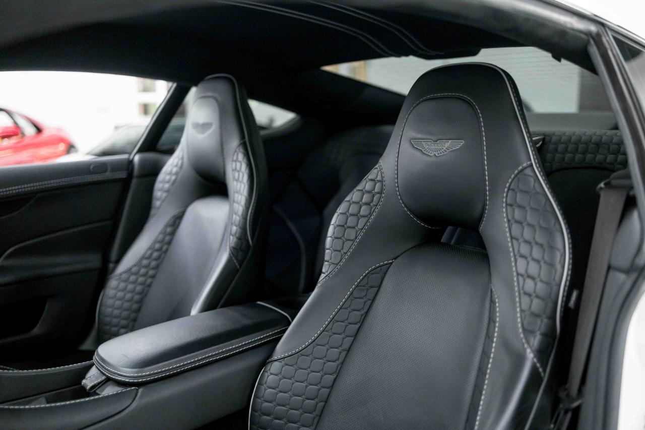 Aston Martin Vanquish Coupe 2016