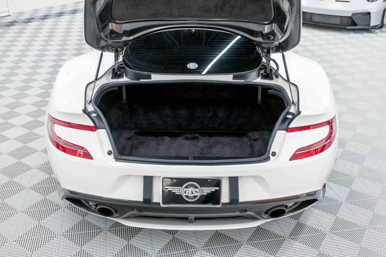 Aston Martin Vanquish Coupe 2016