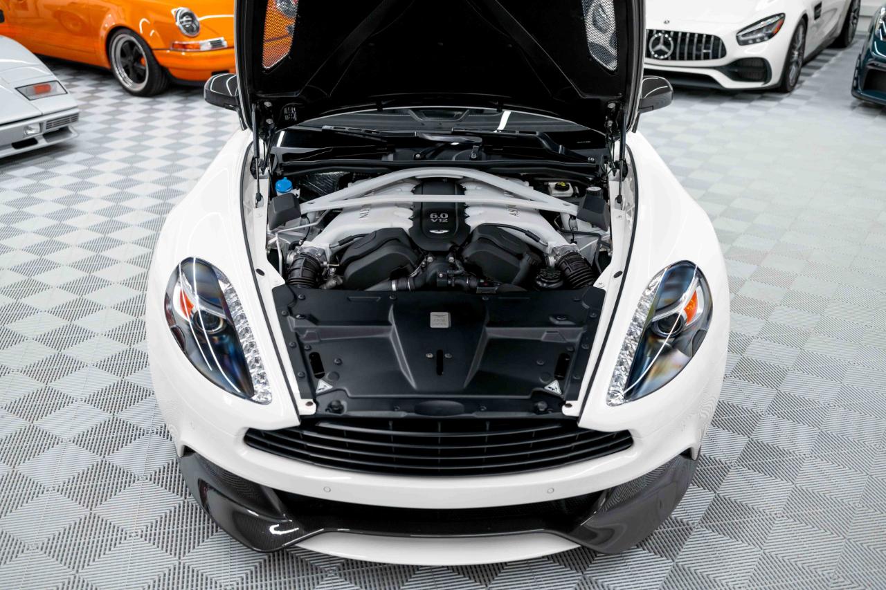 Aston Martin Vanquish Coupe 2016