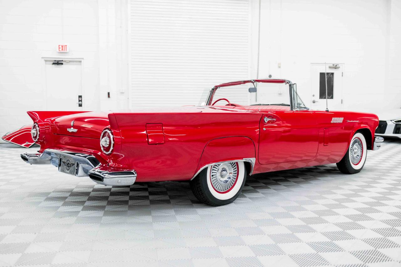 Ford Thunderbird Base 2D Convertible 1957