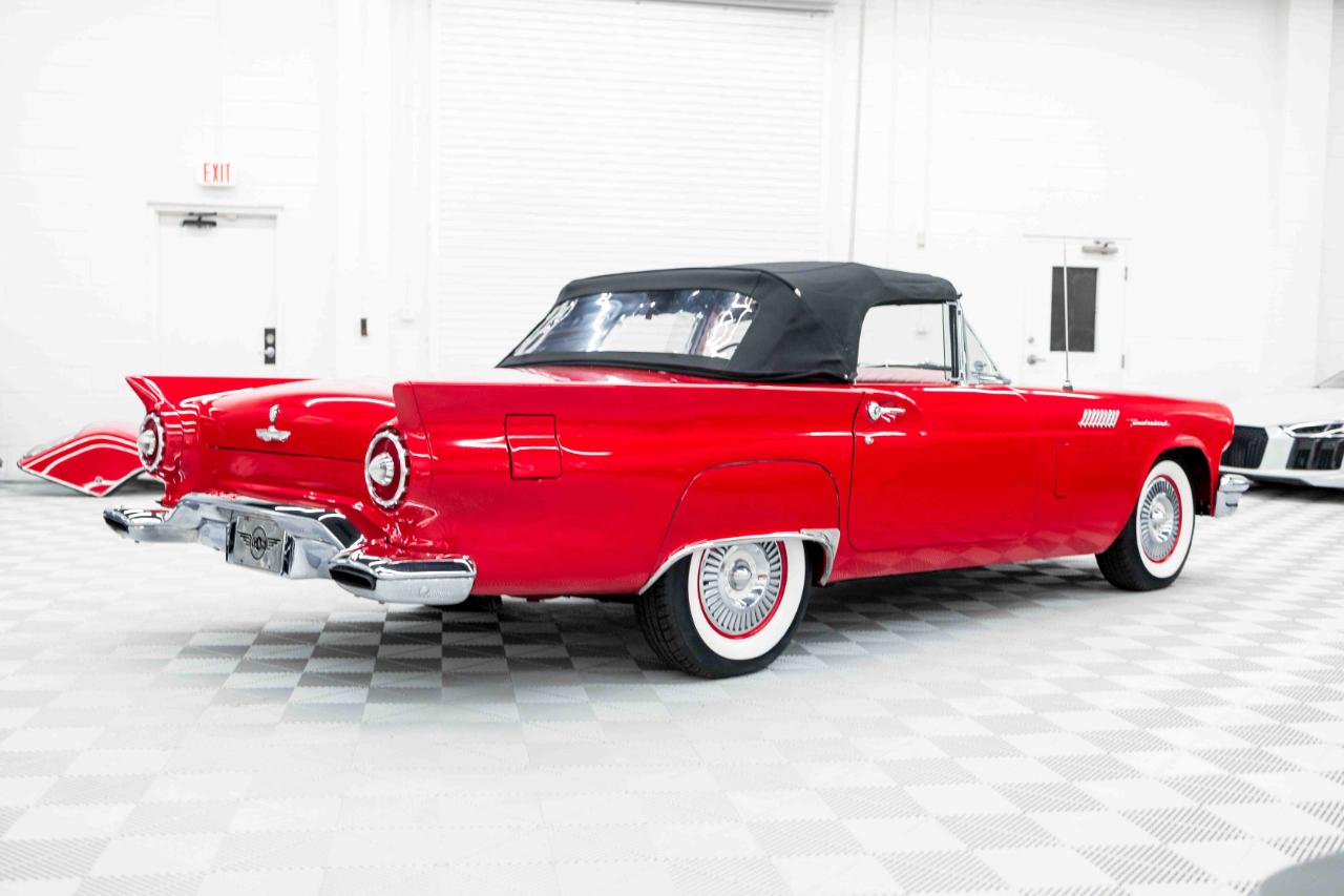 Ford Thunderbird Base 2D Convertible 1957
