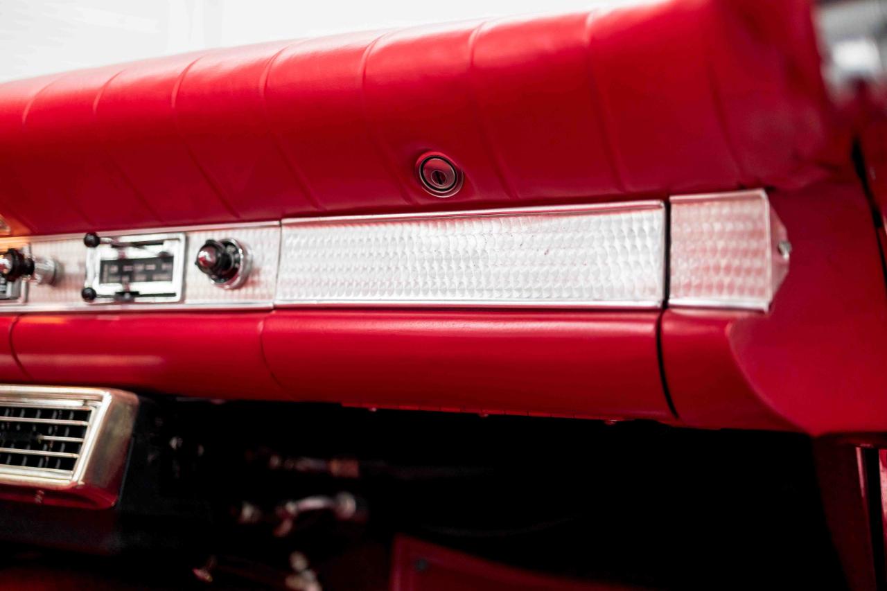 Ford Thunderbird Base 2D Convertible 1957