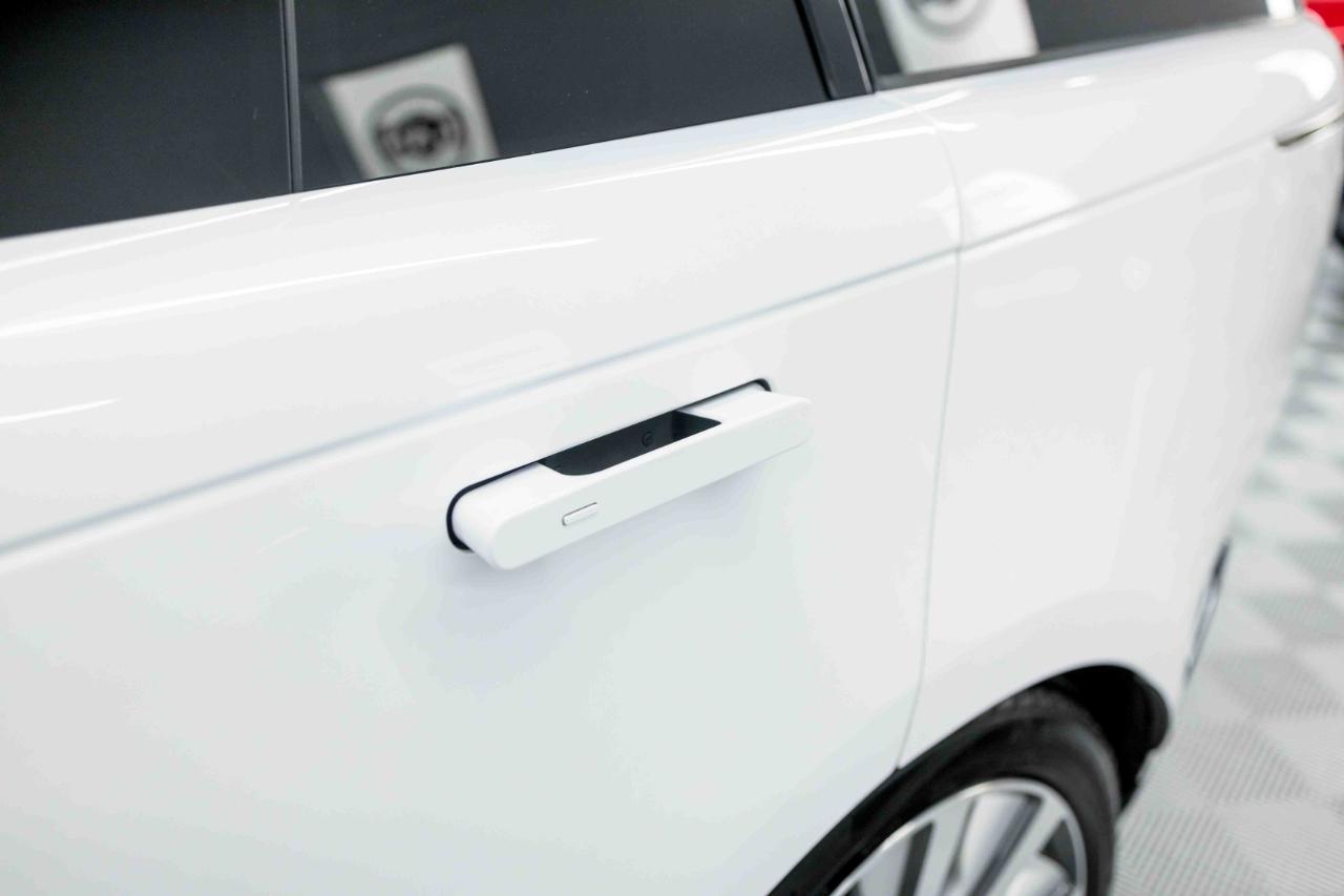 Land Rover Range Rover SV LWB 5 2024