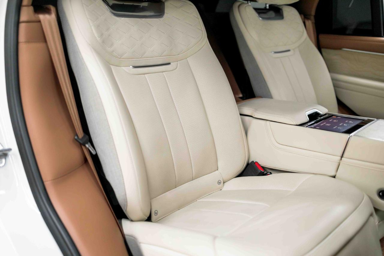 Land Rover Range Rover SV LWB 5 2024