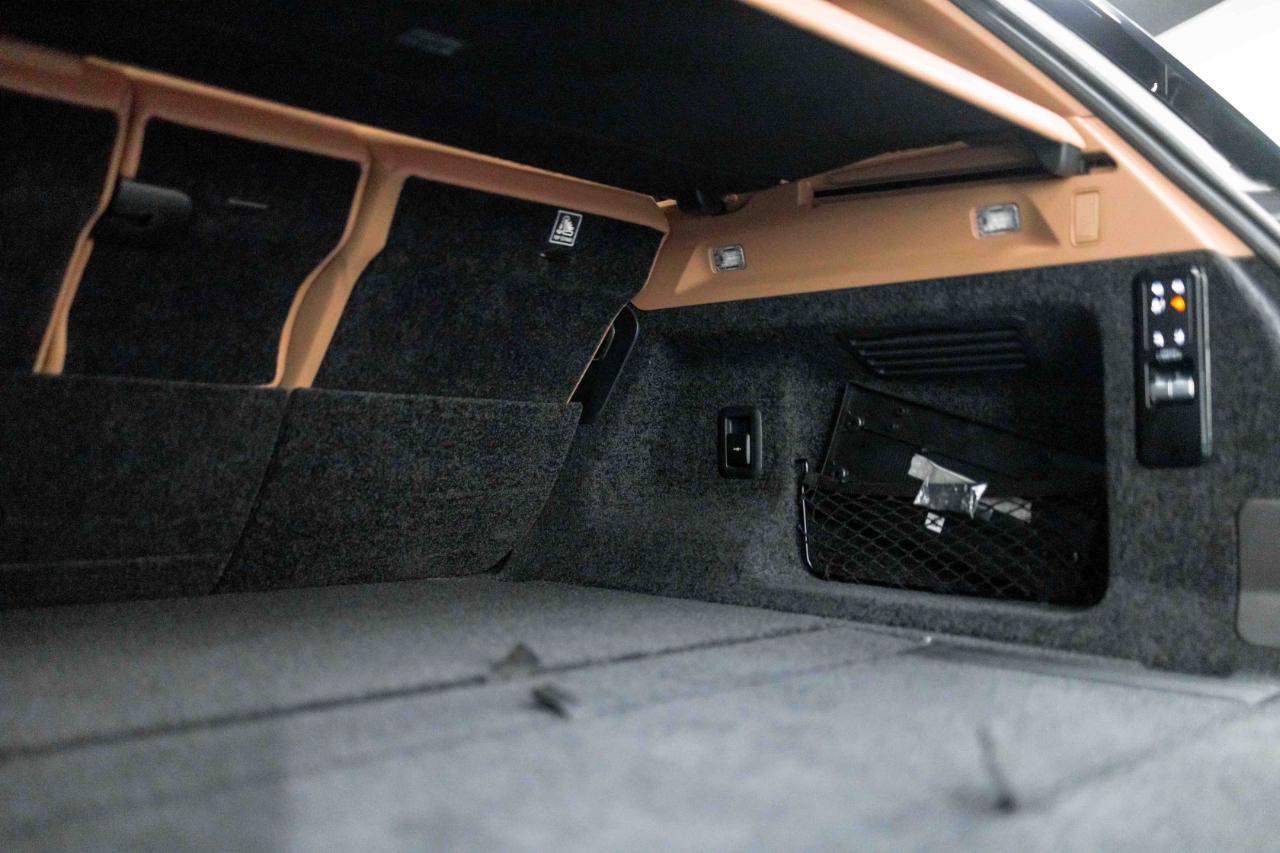 Land Rover Range Rover SV LWB 5 2024