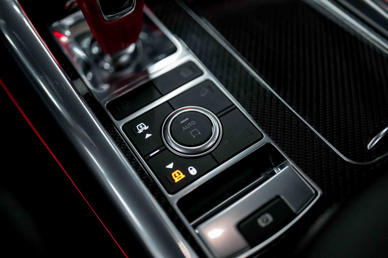 Land Rover Range Rover Sport SVR 2022