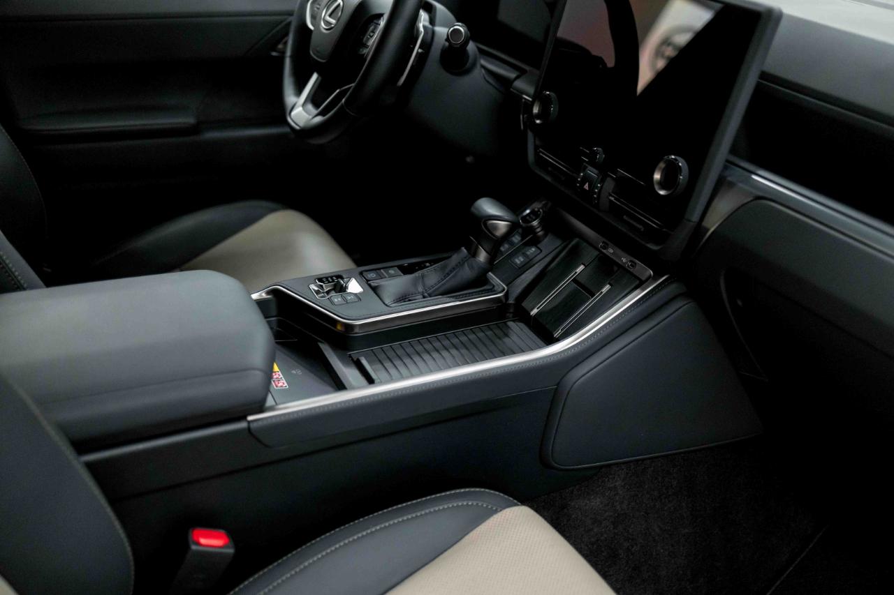 Lexus GX GX 550 Overtrail+ 4WD 2025