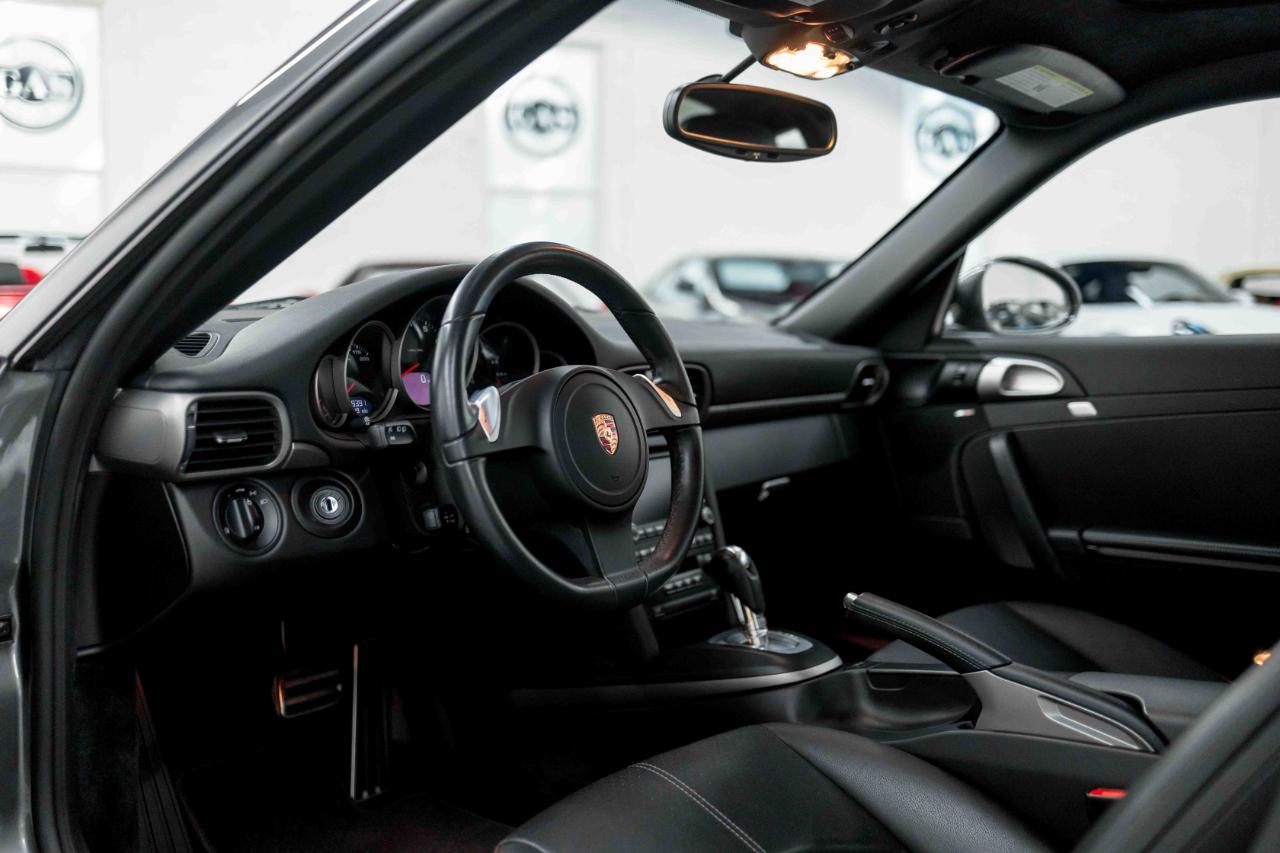 Porsche 911 Carrera Coupe 2011