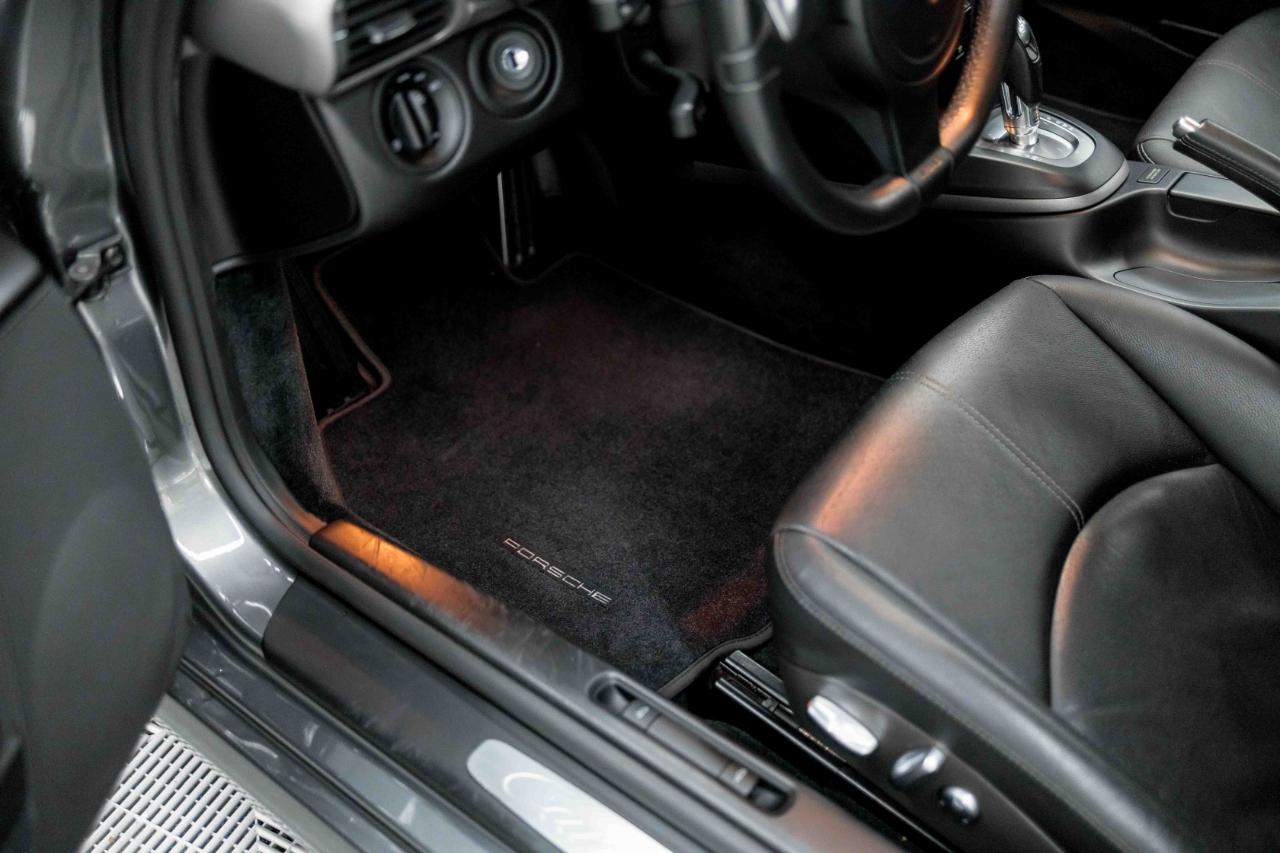 Porsche 911 Carrera Coupe 2011