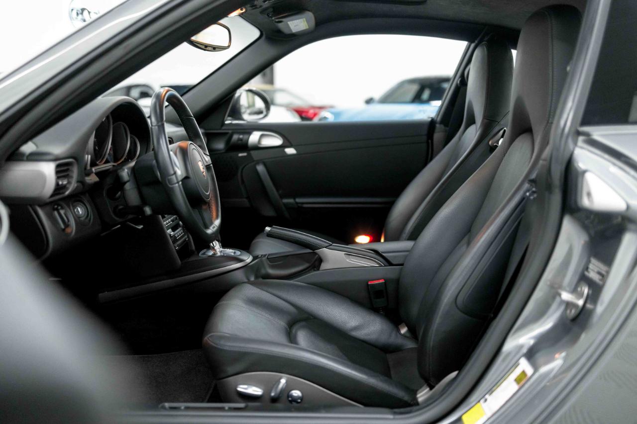 Porsche 911 Carrera Coupe 2011