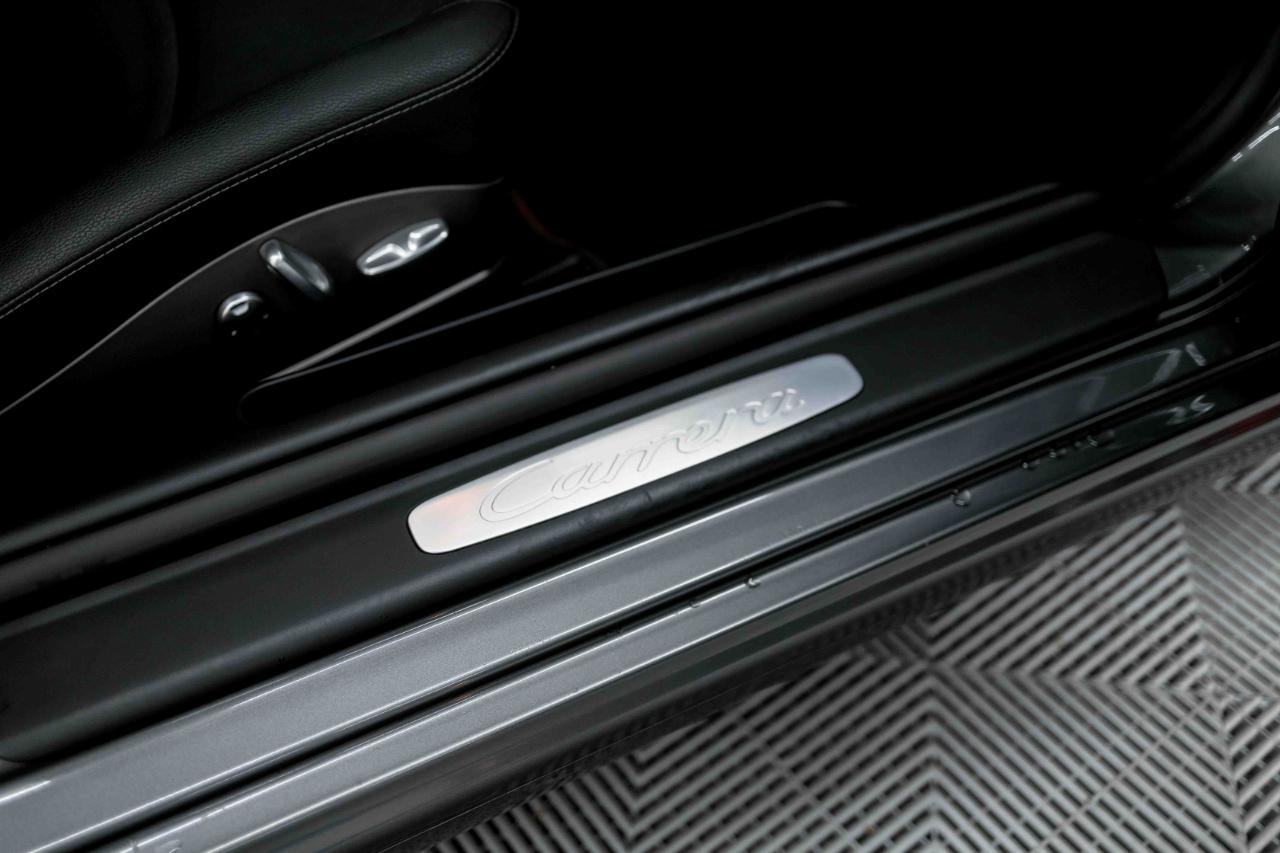 Porsche 911 Carrera Coupe 2011