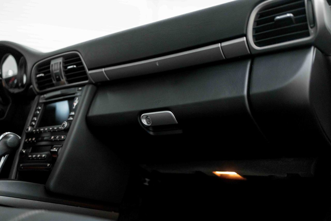 Porsche 911 Carrera Coupe 2011