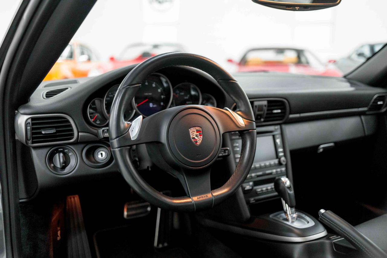 Porsche 911 Carrera Coupe 2011