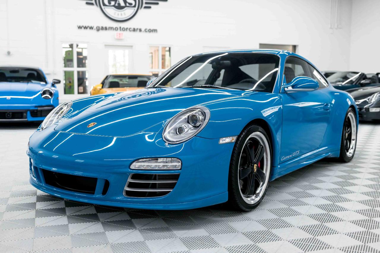 Porsche 911 Carrera GTS 2012