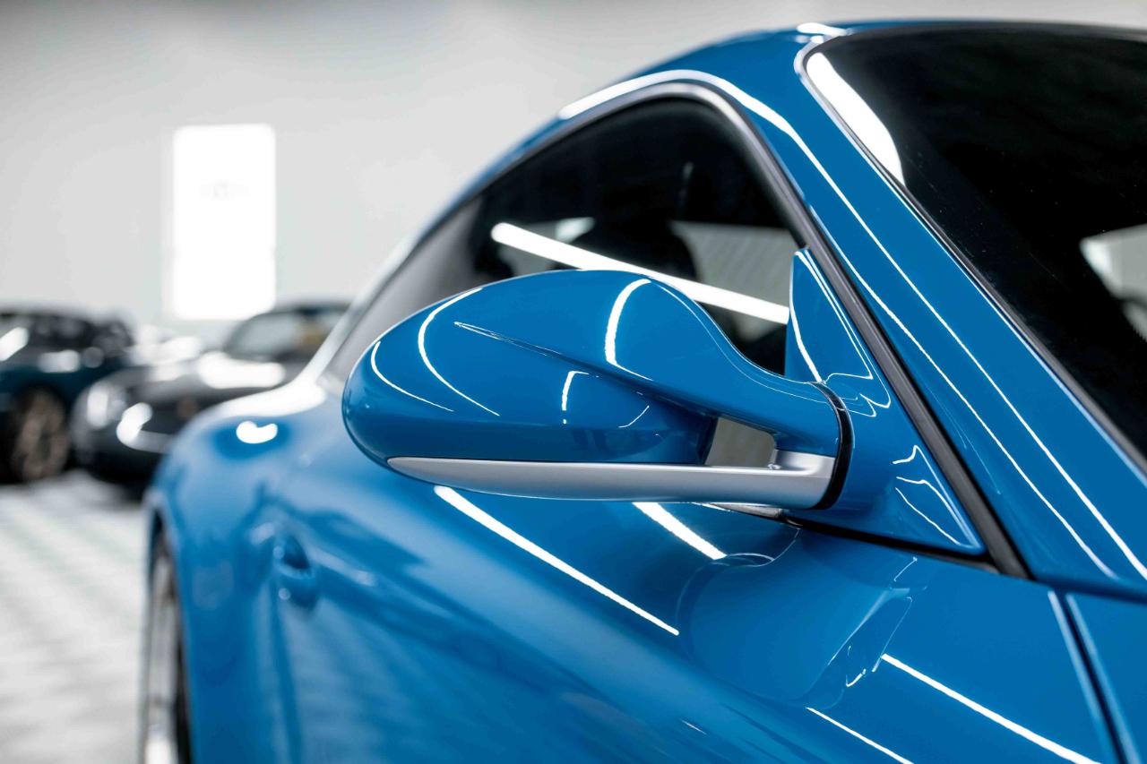 Porsche 911 Carrera GTS 2012