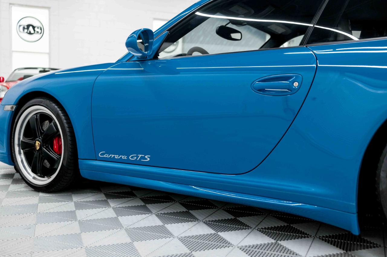 Porsche 911 Carrera GTS 2012