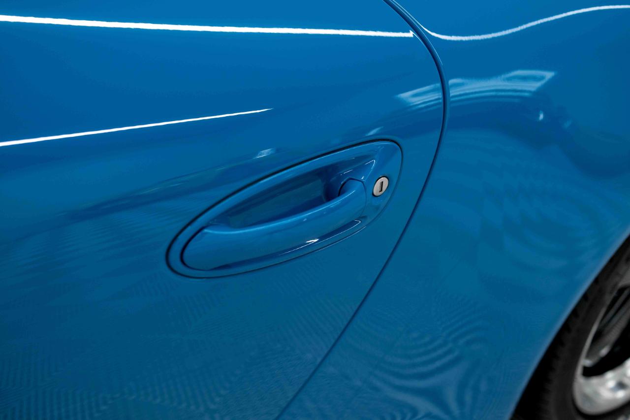 Porsche 911 Carrera GTS 2012