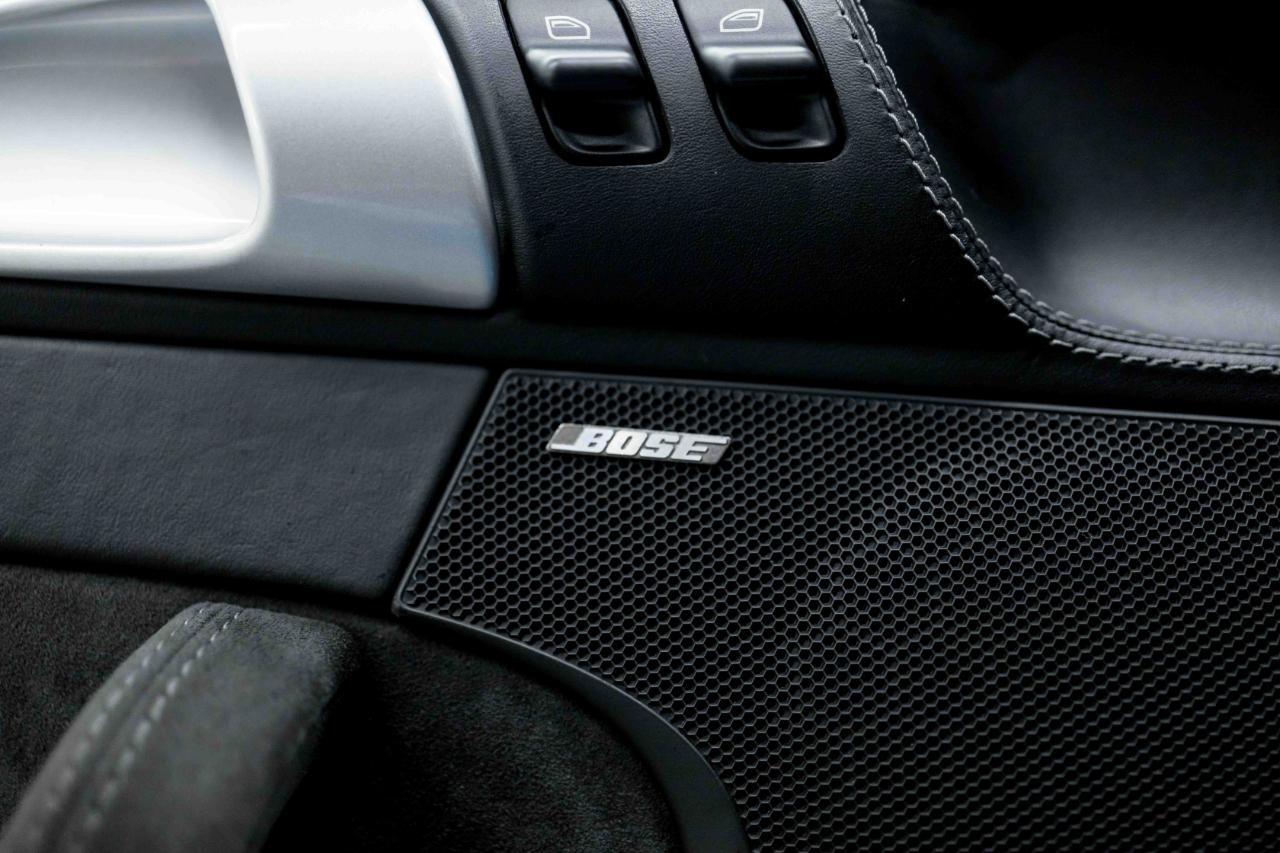 Porsche 911 Carrera GTS 2012