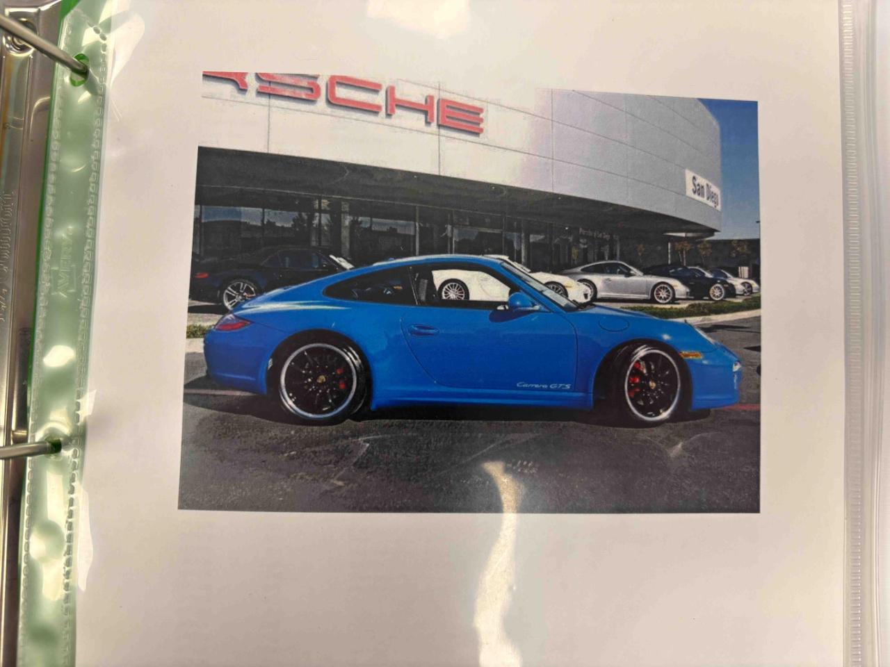 Porsche 911 Carrera GTS 2012