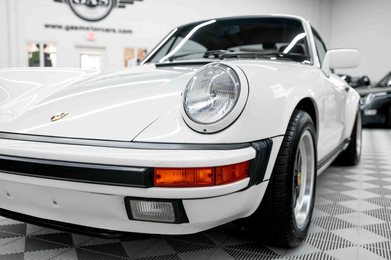 Porsche 911 Carrera Coupe 1989