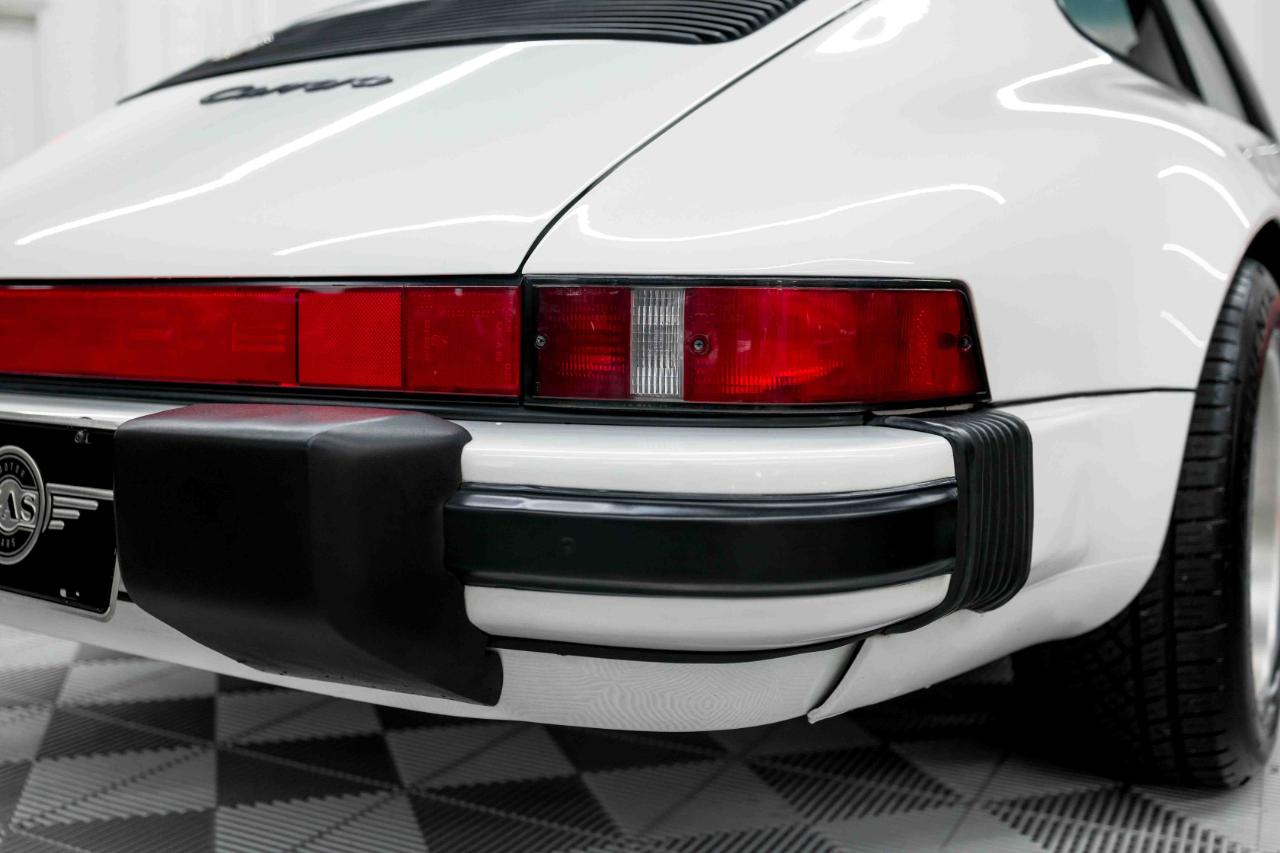 Porsche 911 Carrera Coupe 1989