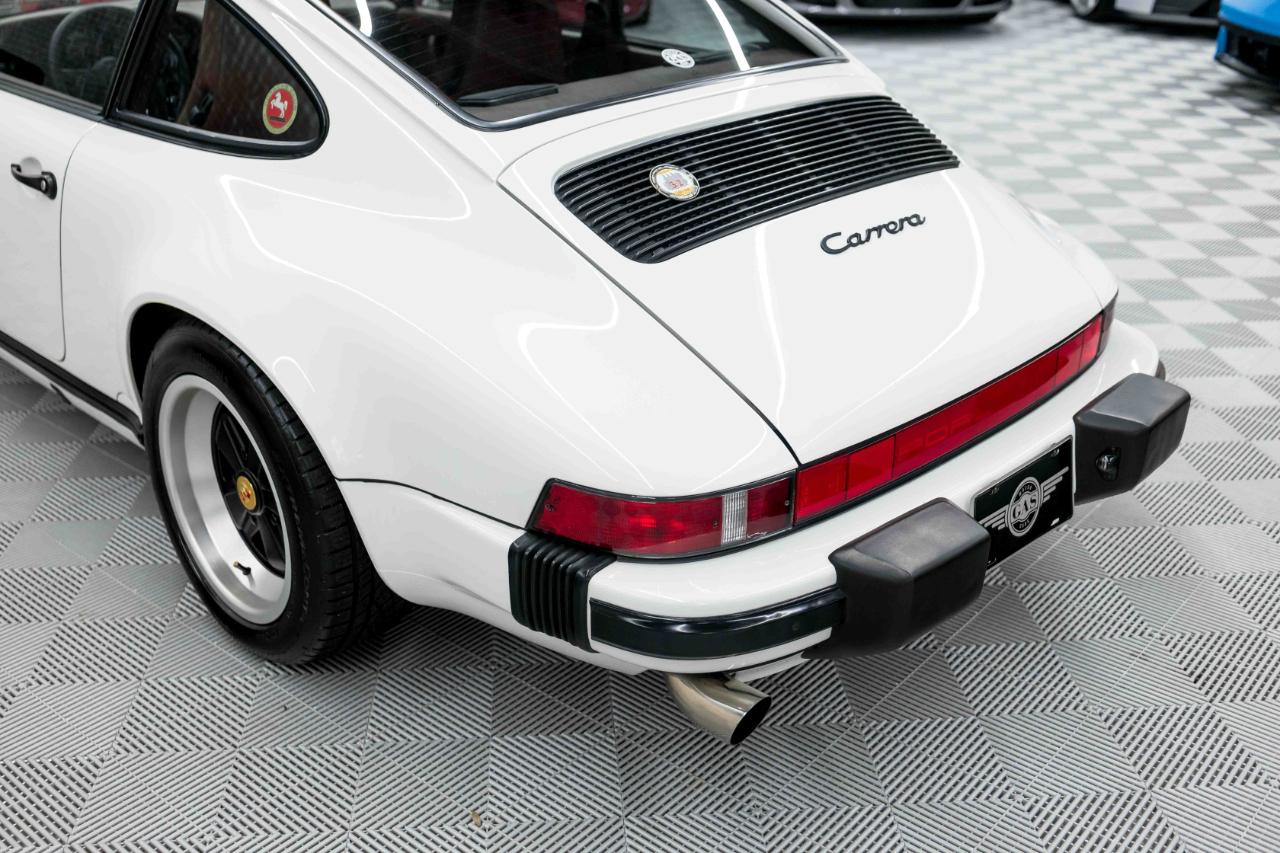 Porsche 911 Carrera Coupe 1989