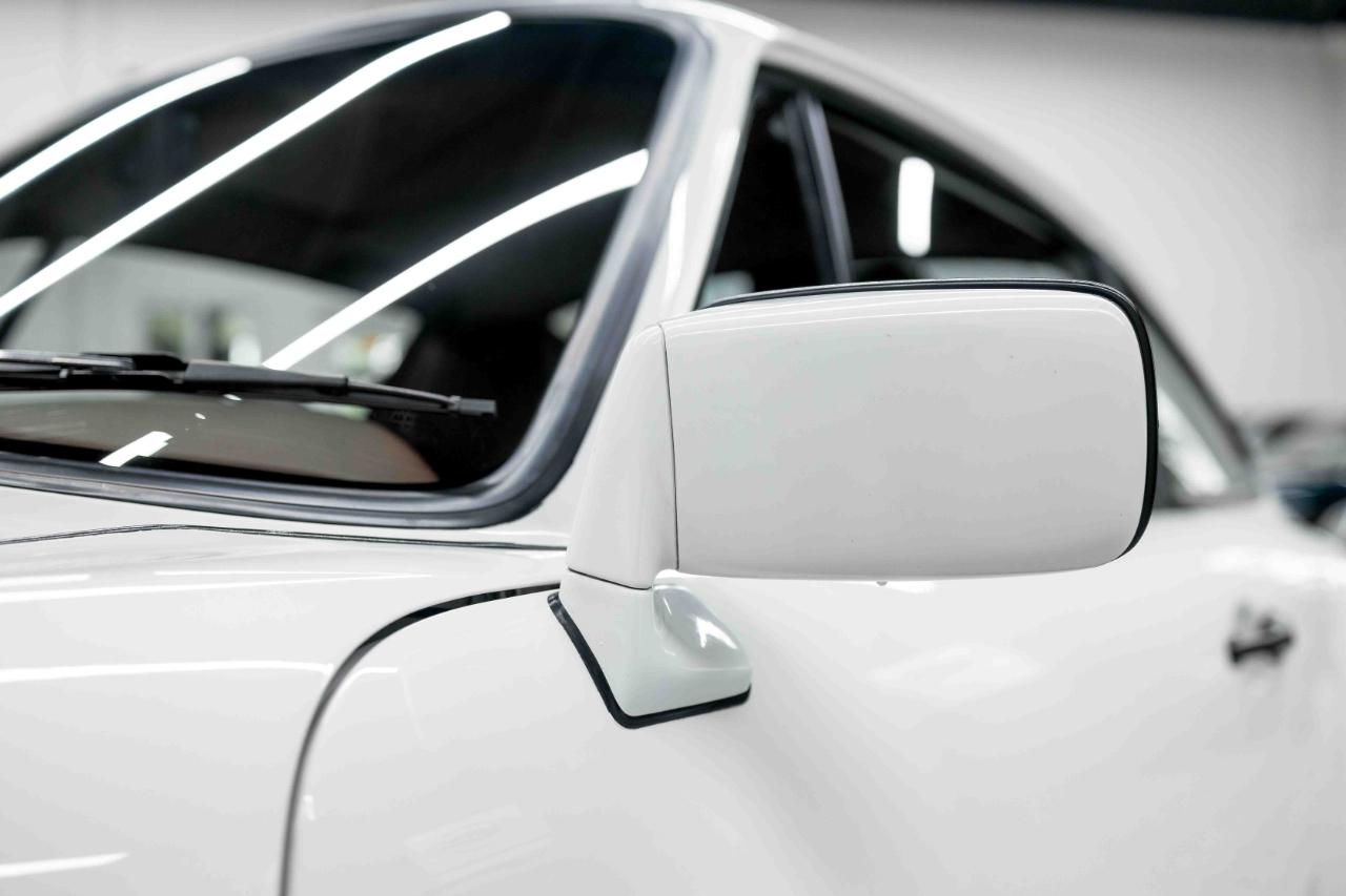 Porsche 911 Carrera Coupe 1989