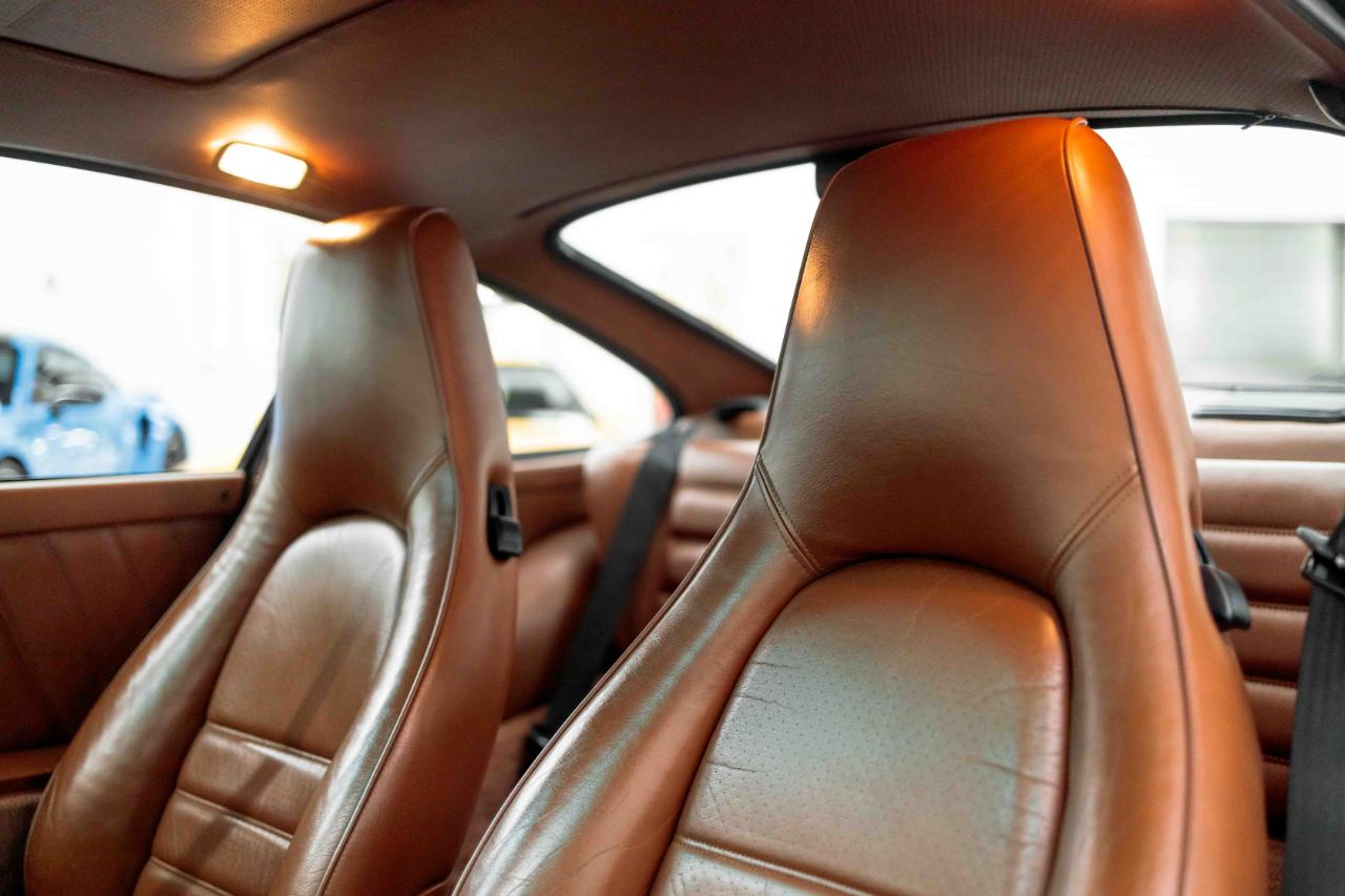 Porsche 911 Carrera Coupe 1989