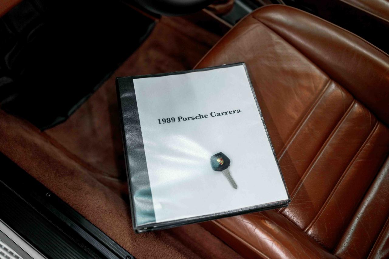 Porsche 911 Carrera Coupe 1989