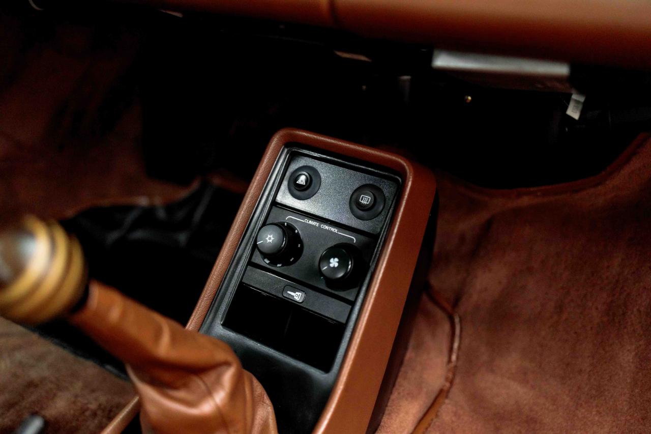 Porsche 911 Carrera Coupe 1989