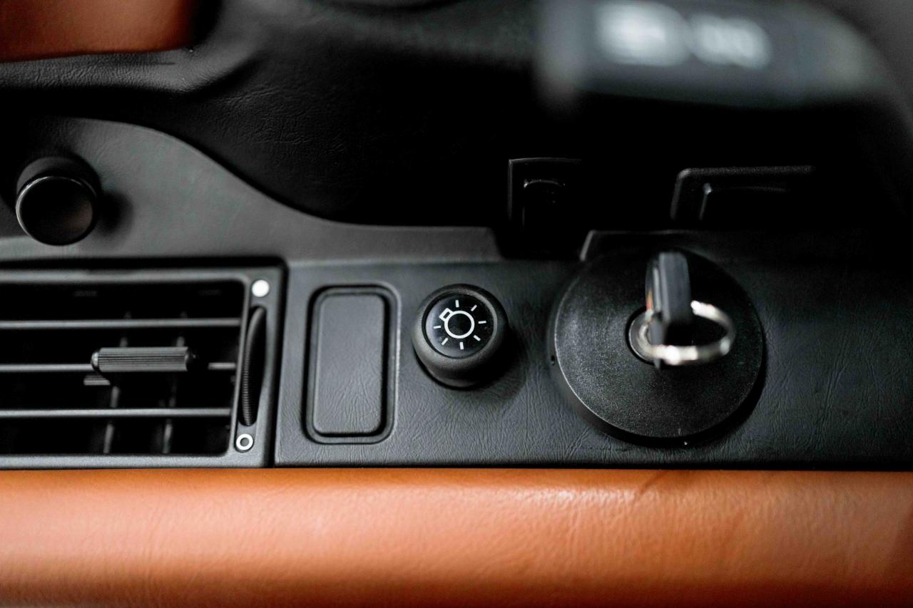 Porsche 911 Carrera Coupe 1989