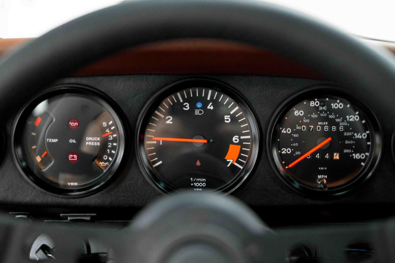 Porsche 911 Carrera Coupe 1989