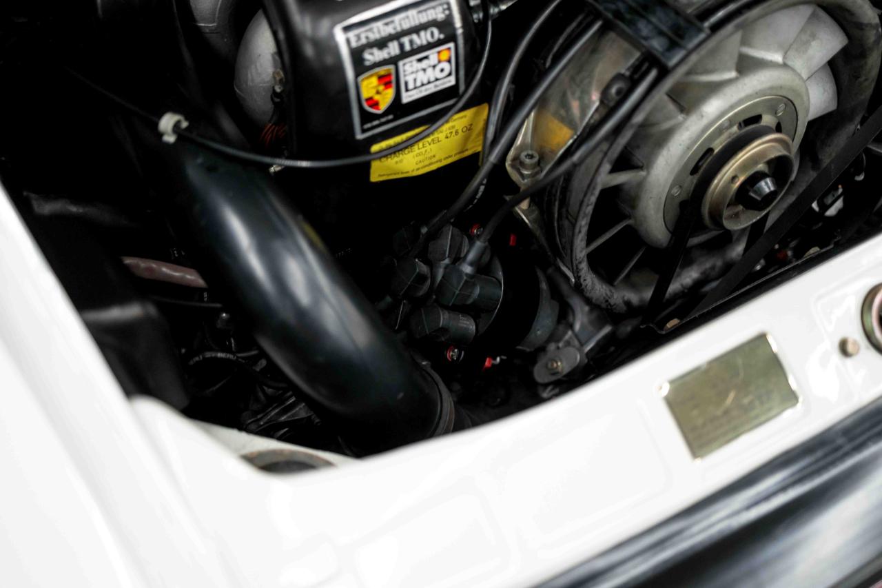 Porsche 911 Carrera Coupe 1989