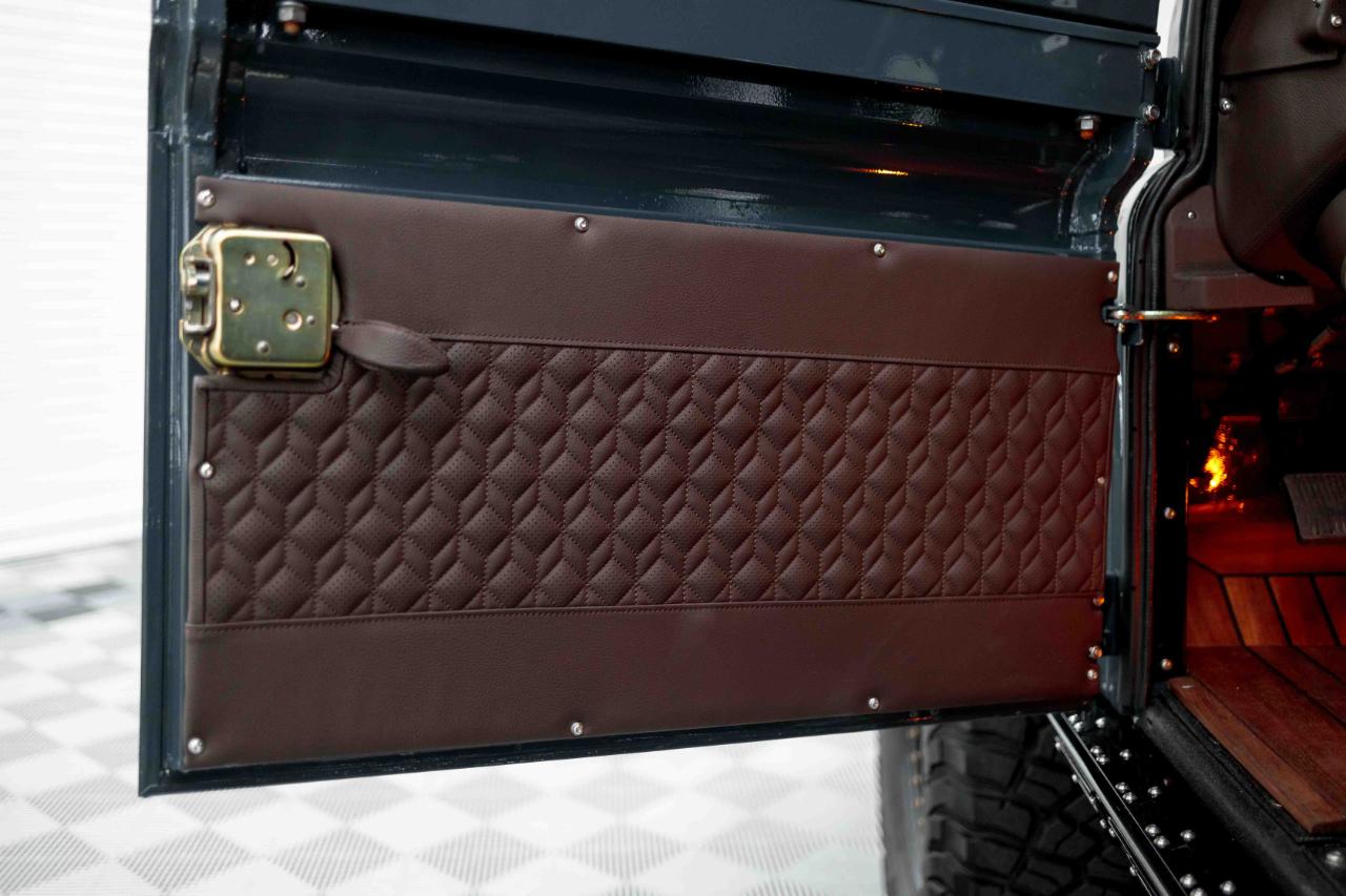Land Rover Defender 110  2000
