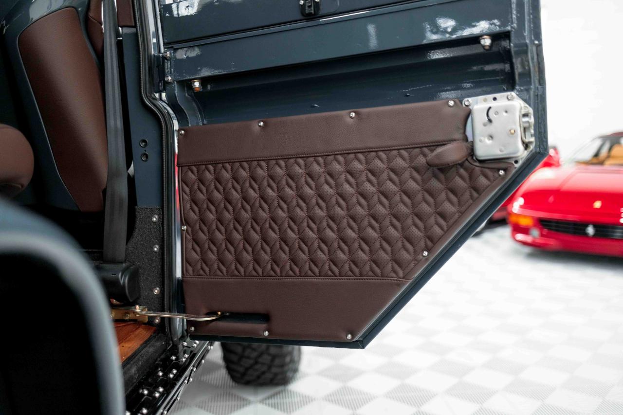 Land Rover Defender 110  2000