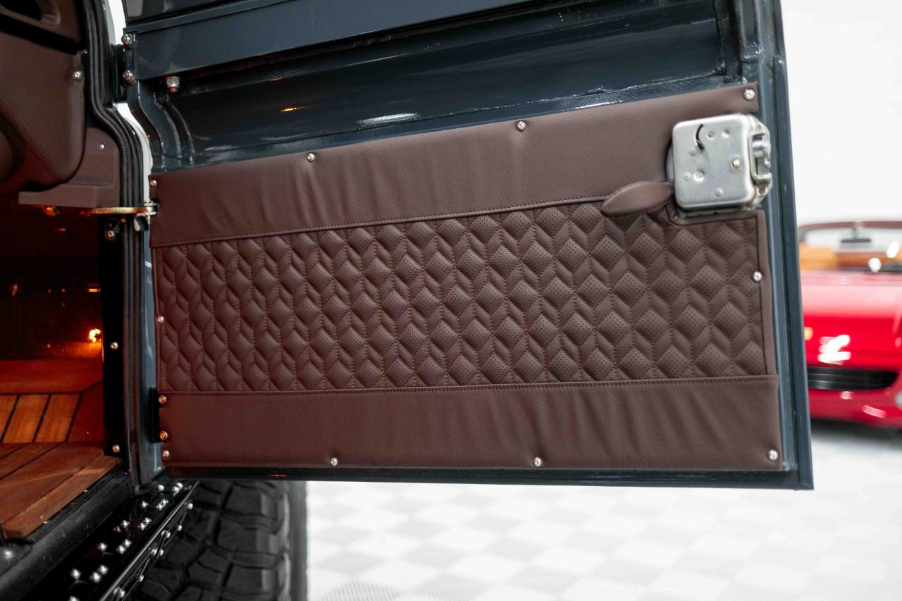 Land Rover Defender 110  2000