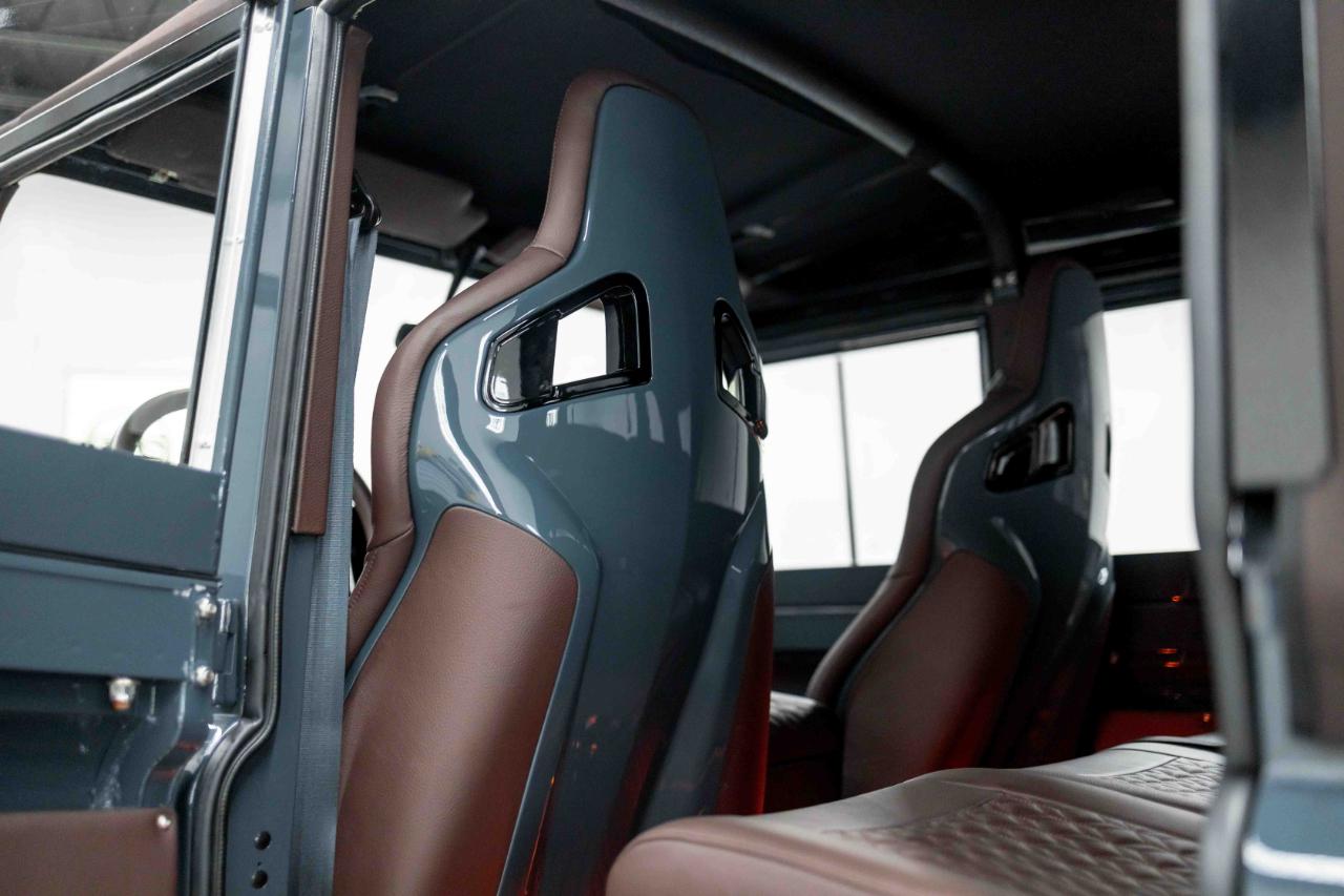 Land Rover Defender 110  2000