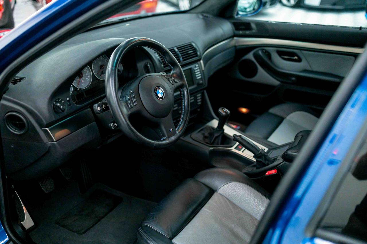 BMW M5 Base 2002