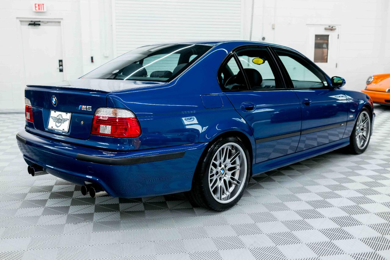 BMW M5 Base 2002