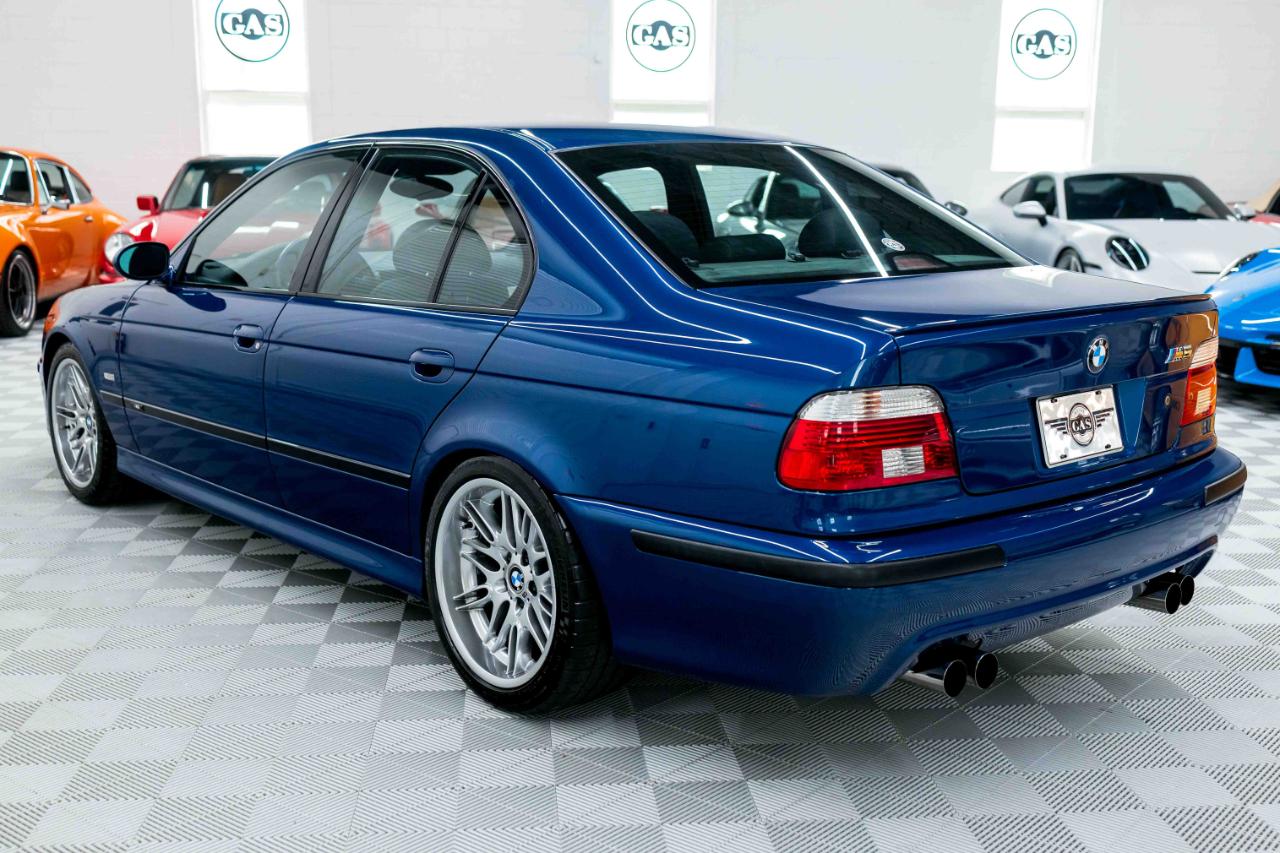 BMW M5 Base 2002